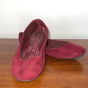 Maroon flats